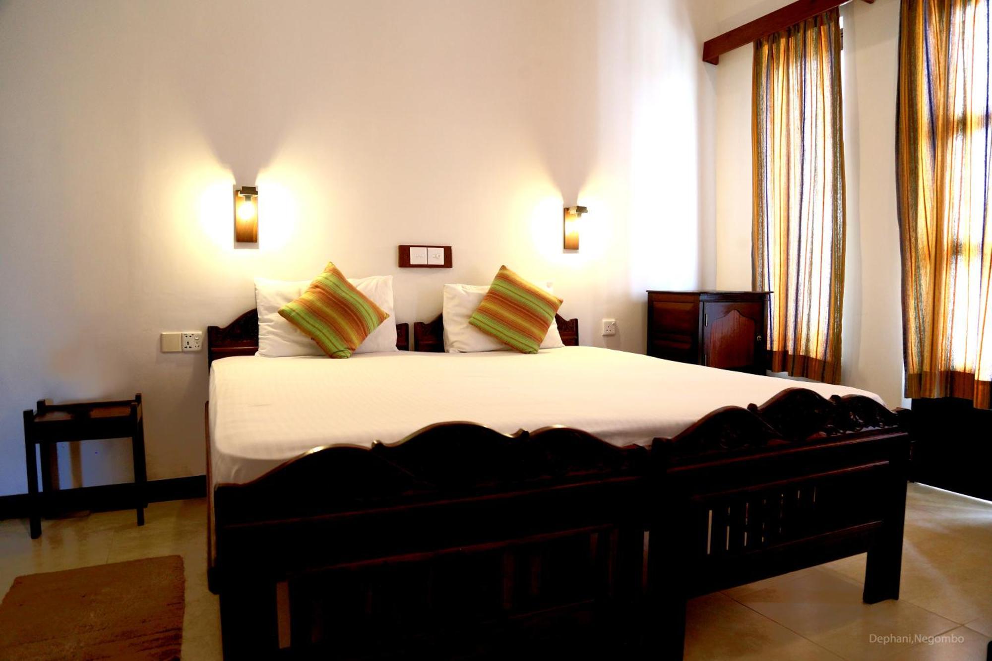 Dephani Beach Hotel Negombo Eksteriør billede
