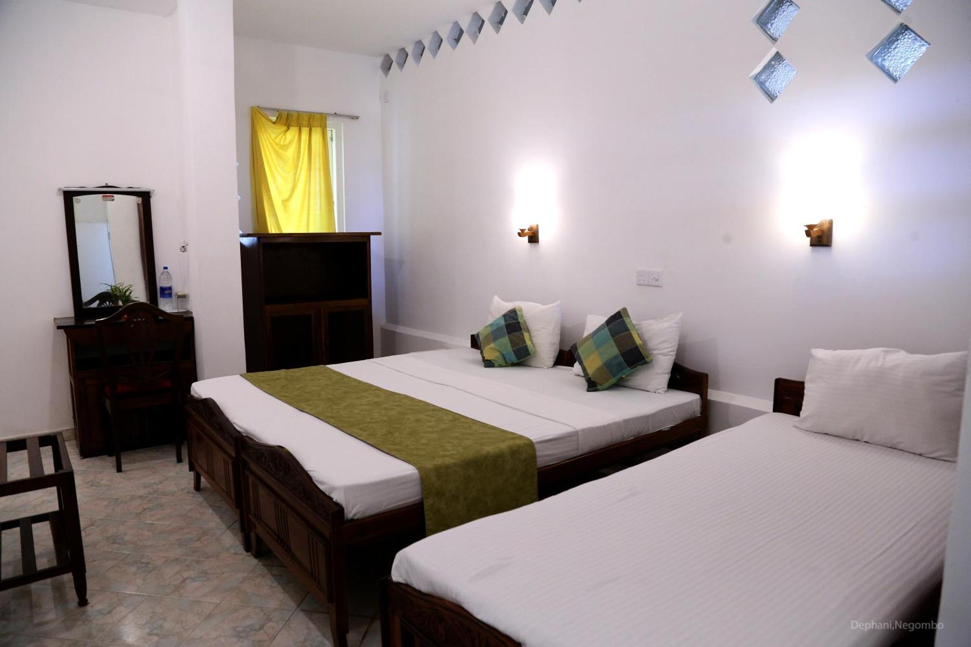 Dephani Beach Hotel Negombo Eksteriør billede