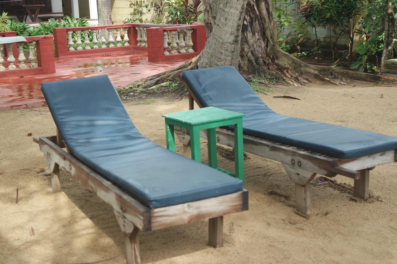 Dephani Beach Hotel Negombo Eksteriør billede
