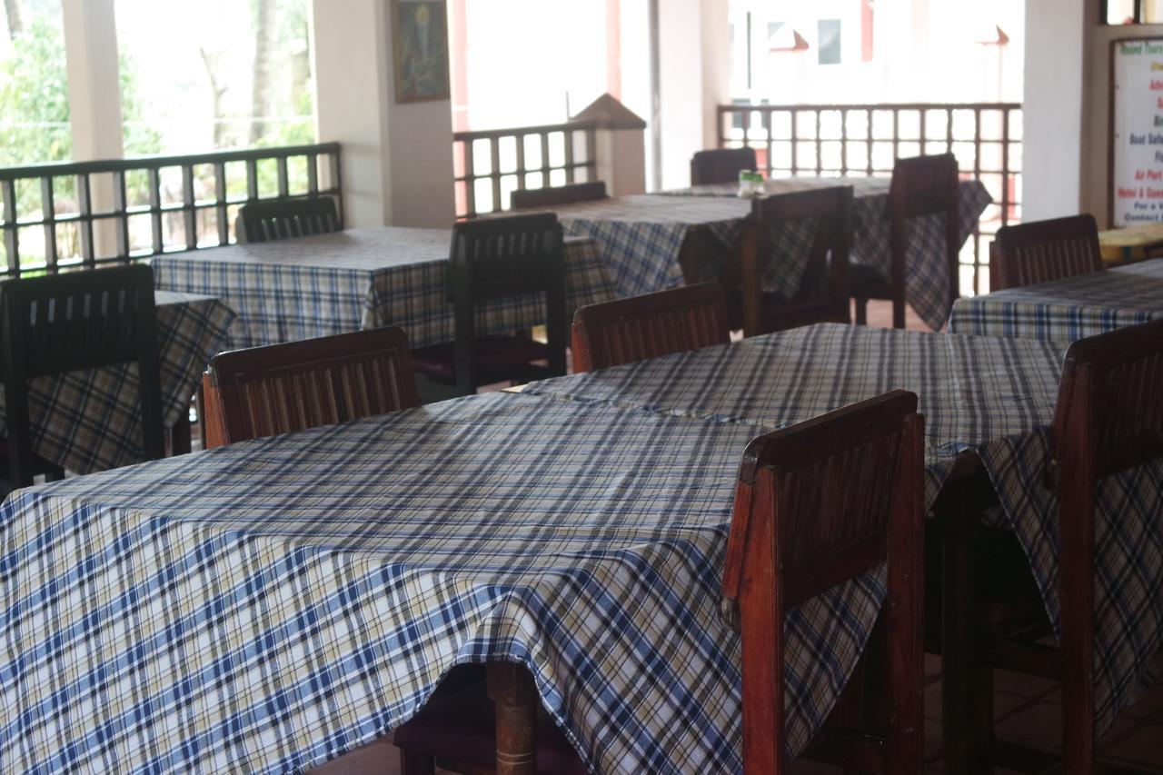 Dephani Beach Hotel Negombo Eksteriør billede