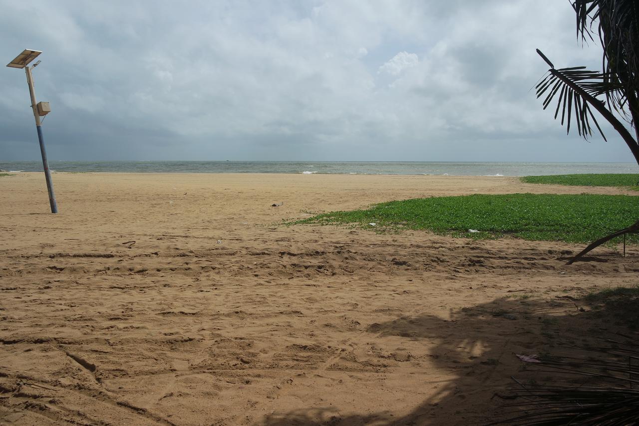 Dephani Beach Hotel Negombo Eksteriør billede