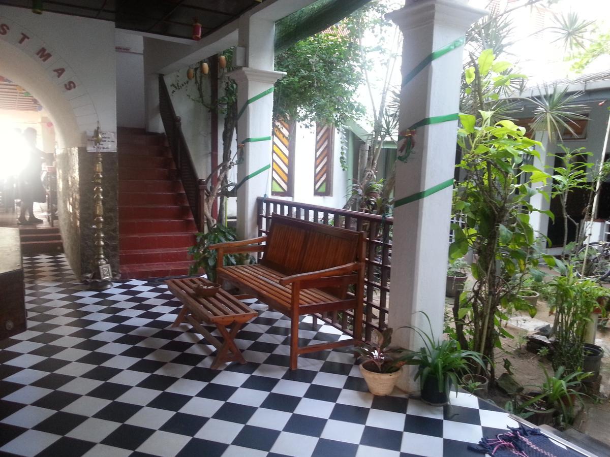 Dephani Beach Hotel Negombo Eksteriør billede