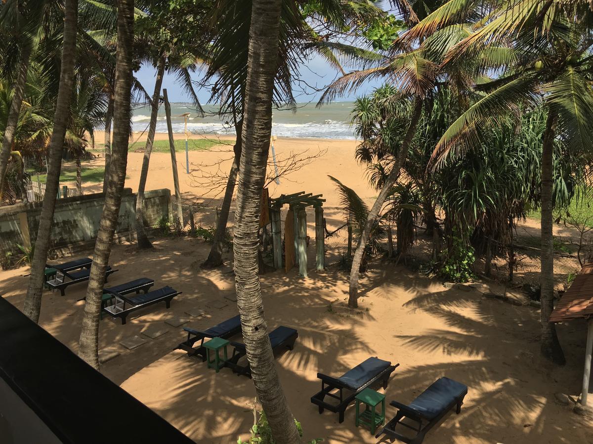Dephani Beach Hotel Negombo Eksteriør billede
