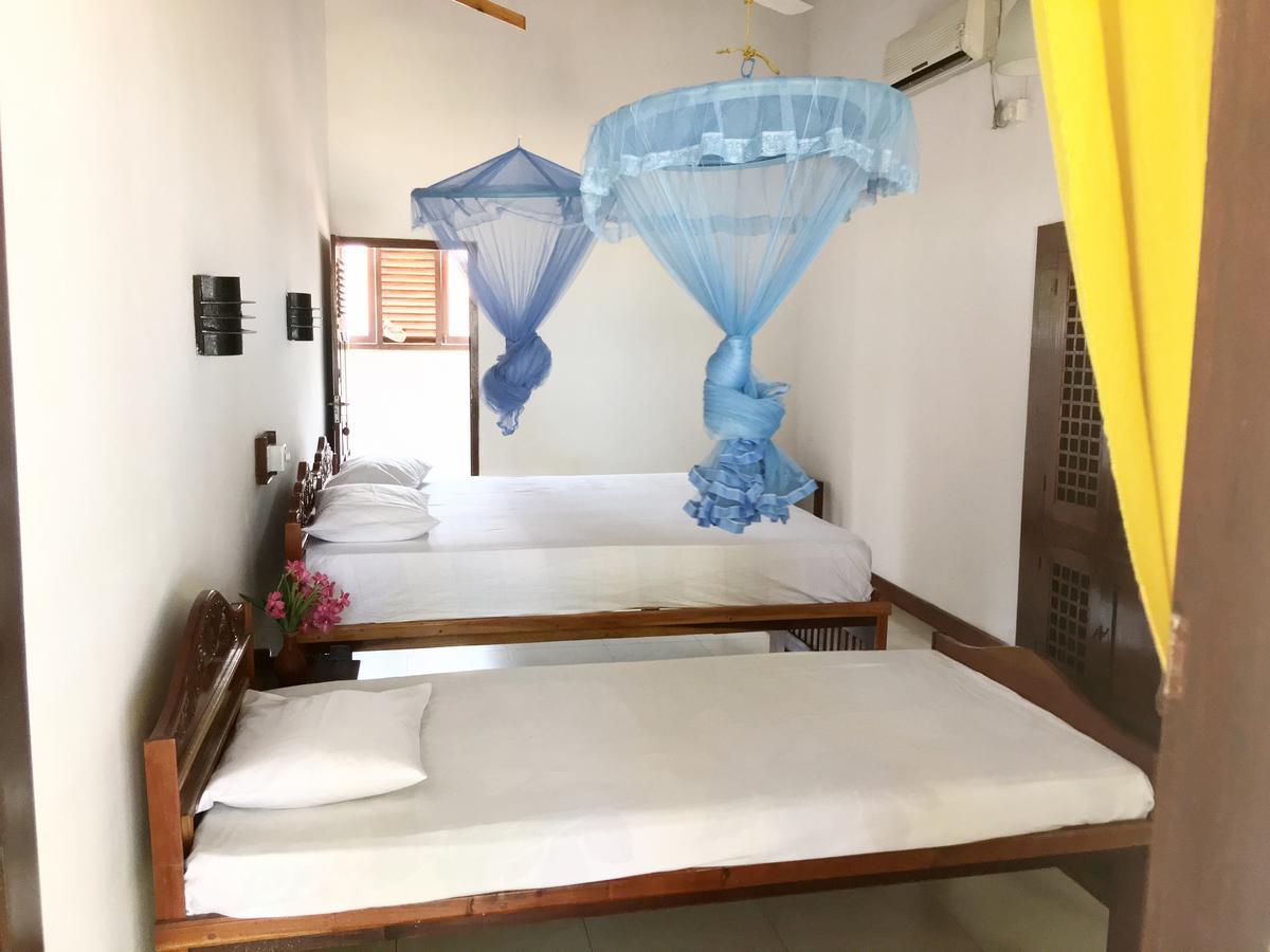 Dephani Beach Hotel Negombo Eksteriør billede