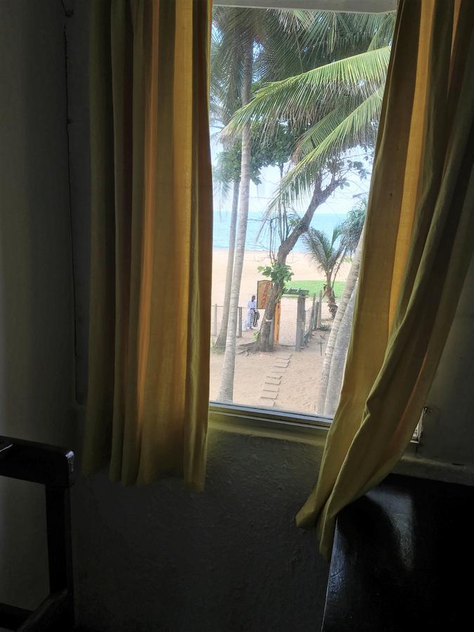 Dephani Beach Hotel Negombo Eksteriør billede